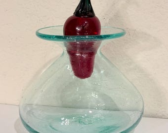 Frasco de vidrio soplado a mano, vinagrera con tapón de chile, hecho en México, 13,3 cm de alto.