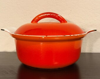 Descoware Flame Orange, Red Enameled Cast Iron Dutch Oven FE 18, Belgium, 8 3/8” Wide