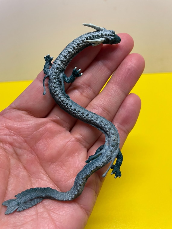 Godzilla Vintage Kaiju Mini Figure Manda Height 1 Inch 6-10-27 - Etsy