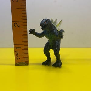 Godzilla Vintage Mini Figure US Godzilla Zilla Bandai Vintage Japan 2 ...