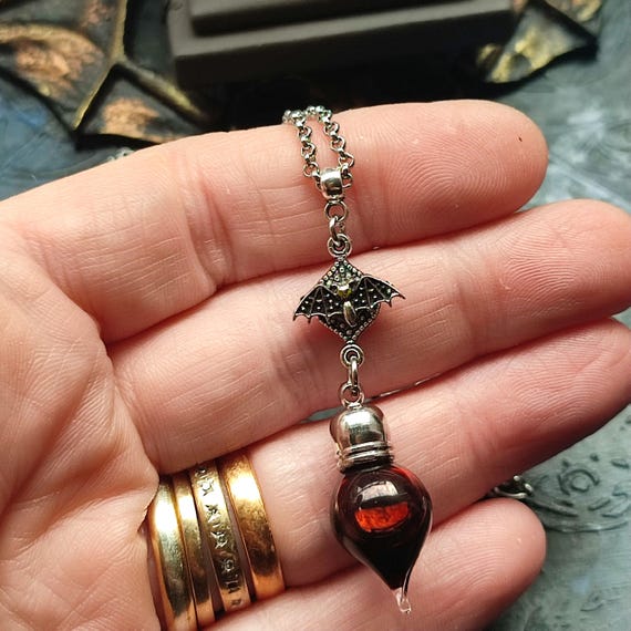 Dracula's Bride, Victorian Gothic Blood Vessel Necklace, Eternal Lovers,  Vampire Bite Blood Vial, Bottle of Blood Necklace, Vampire Bat, VTM