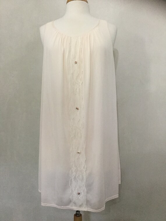 Vintage Pale Pink Nightie. Nightgown. 60’s babydo… - image 2