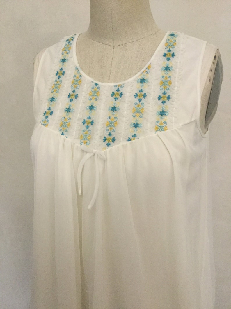 Vintage White Chiffon Baby doll Nighty. Negligee. Nightgown. | Etsy