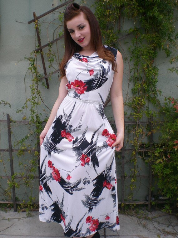 60's 70's White, Red, Black Maxi Lounge Dress