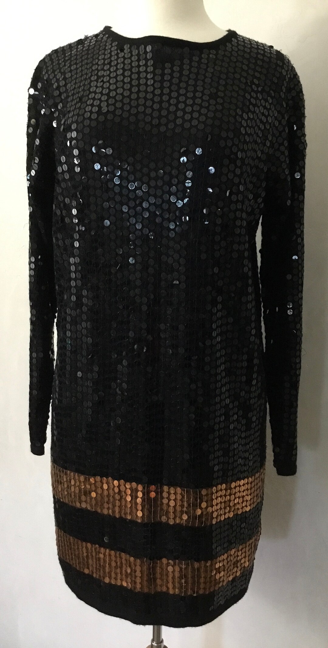 black and gold sequin shift dress Vintage Mod Straight Silhouette Dress Med cinematic dance costumes