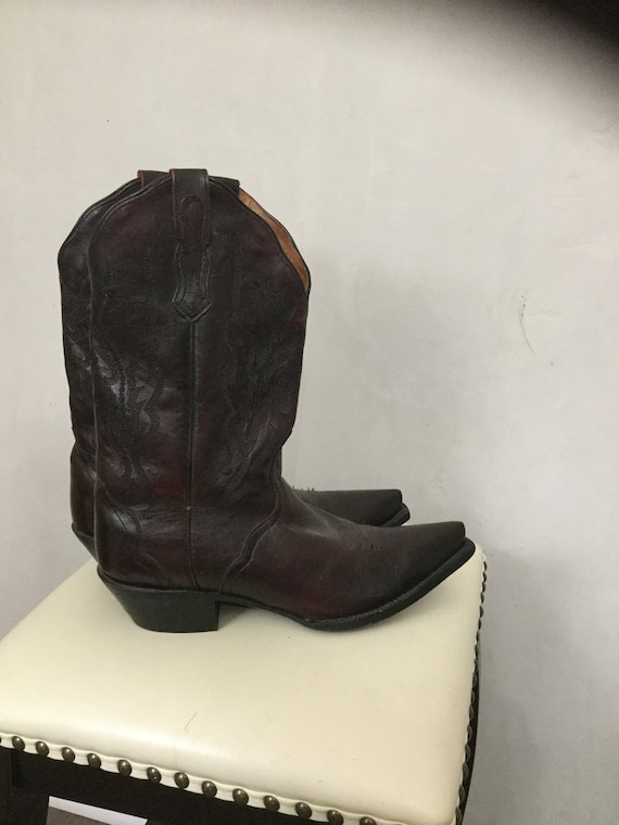 Vintage Cowboy Boots. Woman size 8 Snip Toe Boots