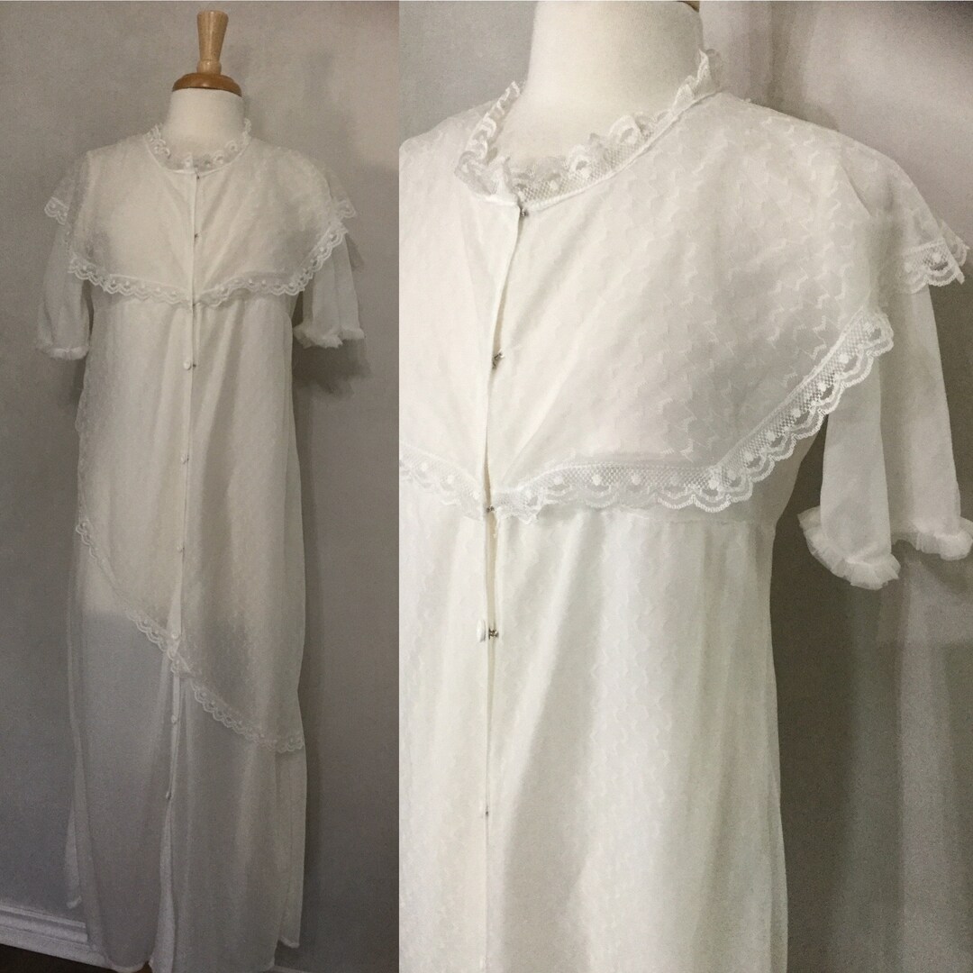 Retro White Robe Vintage White Lace Robe. Nightgown.60’s Robe - Etsy