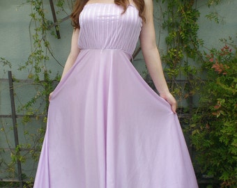 Vintage 70's Maxi Dress. Summer Sundress. Lavander Poolside dress.