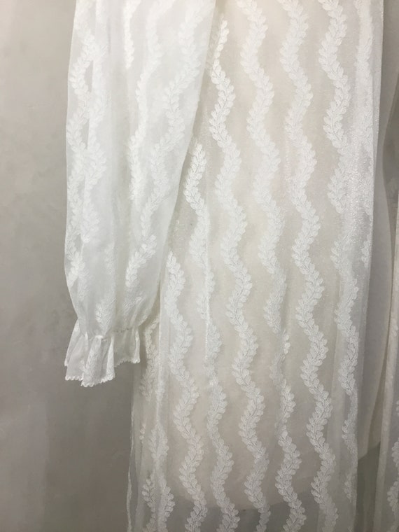 Vintage 60’s  White Sheer Robe.  Pin Up Lingerie S - image 5