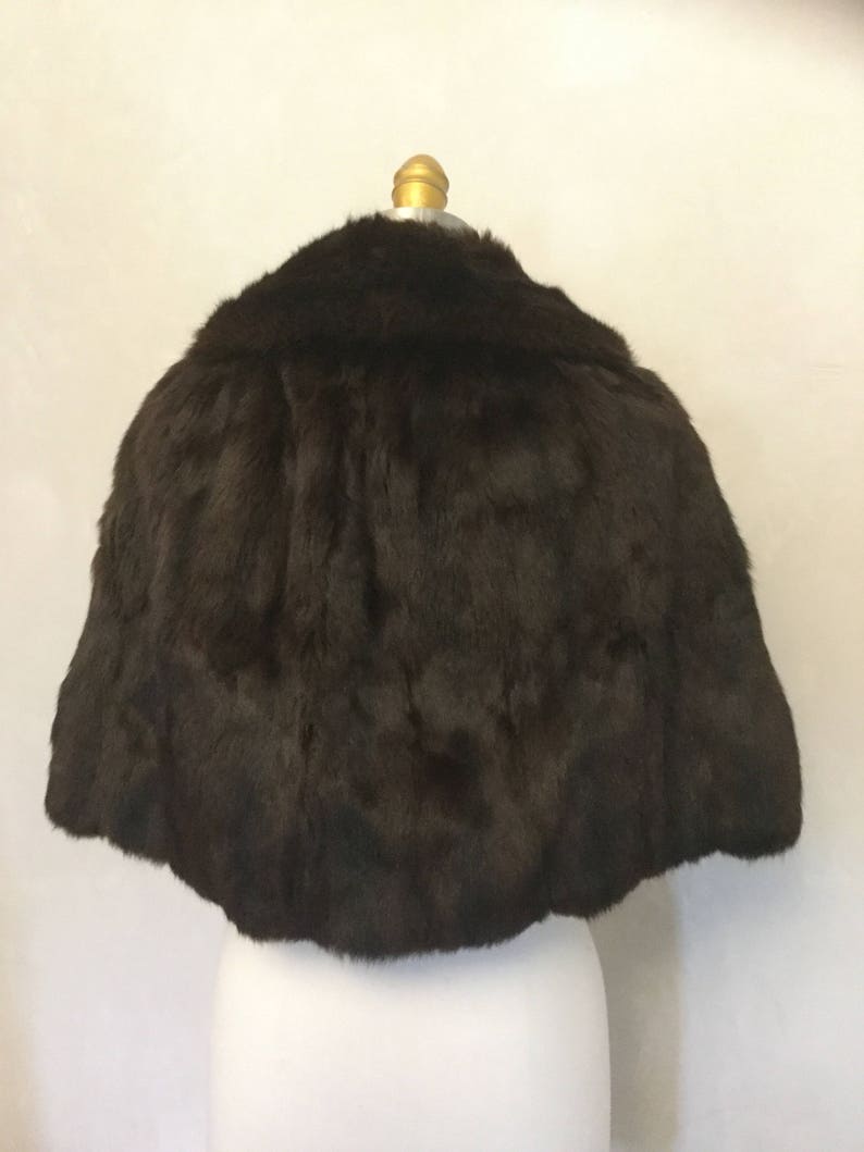 Vintage Fur Wrap. Caplet. Stole. 60's cocktail fur. Pin Up. glamour image 3