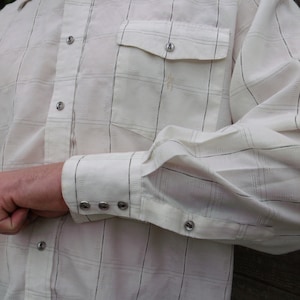 Vintage Cream Snap Down Western Style Men&#39;s Shirt Cowboy Pearl Snaps. Size: XL