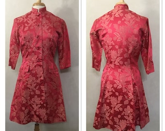 Vintage 60’s 70’s Magenta Pink Mini Cheongsam Dress. Asian Cut. Stand Up Collar
