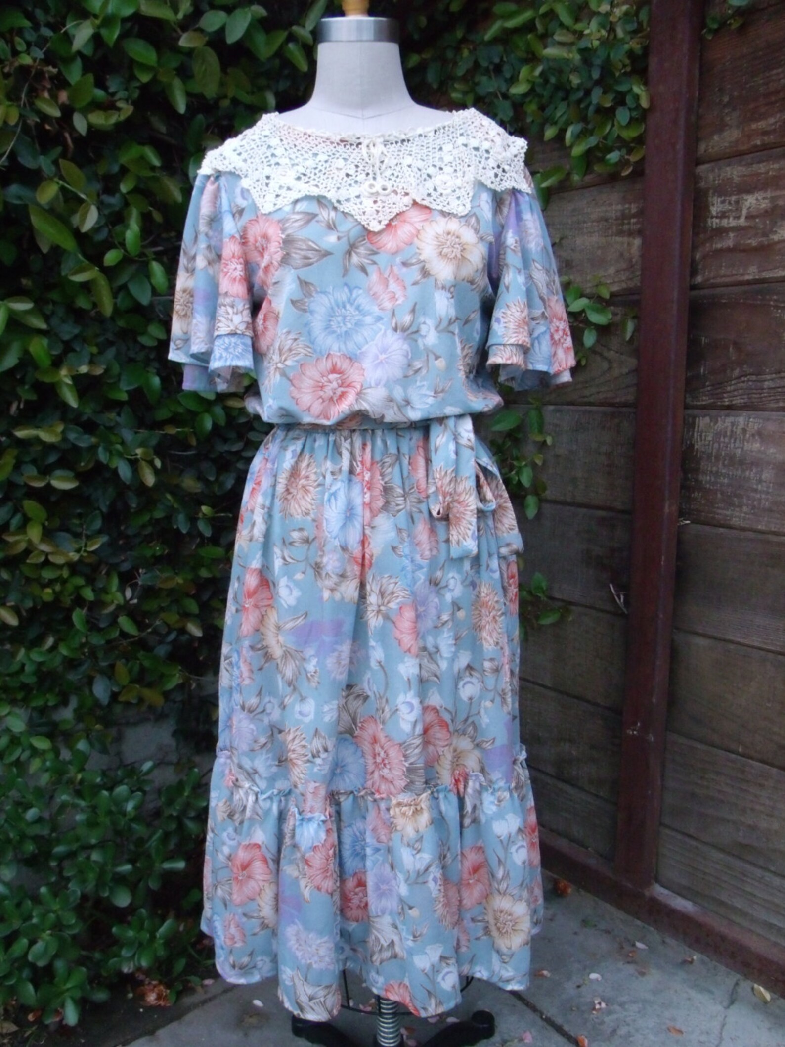 Flutter Sleeves Boat-Neck Tea-Length Special Occasion Dress Vintage Mauve main image 1