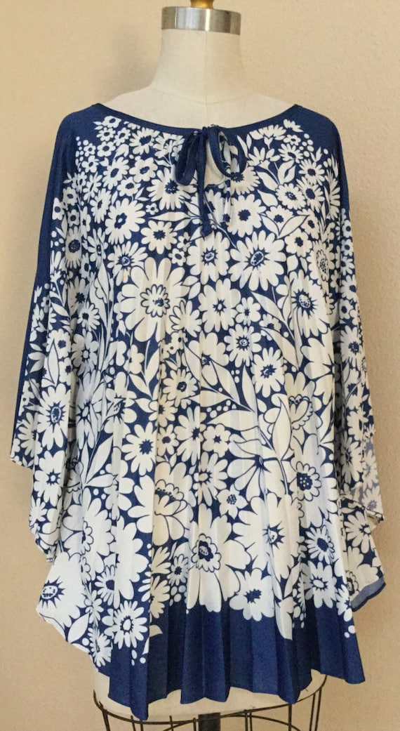 Vintage 70’s Blue & White Floral Cape / Top / Shaw