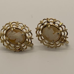 Vintage 50’s GOLD Cameo Screw Back Earrings
