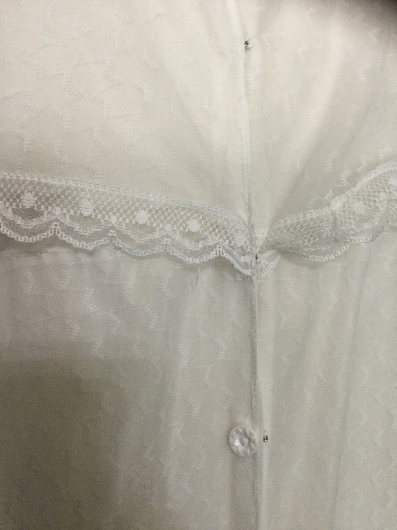 Vintage White Lace Robe. Nightgown.60’s Robe - image 4