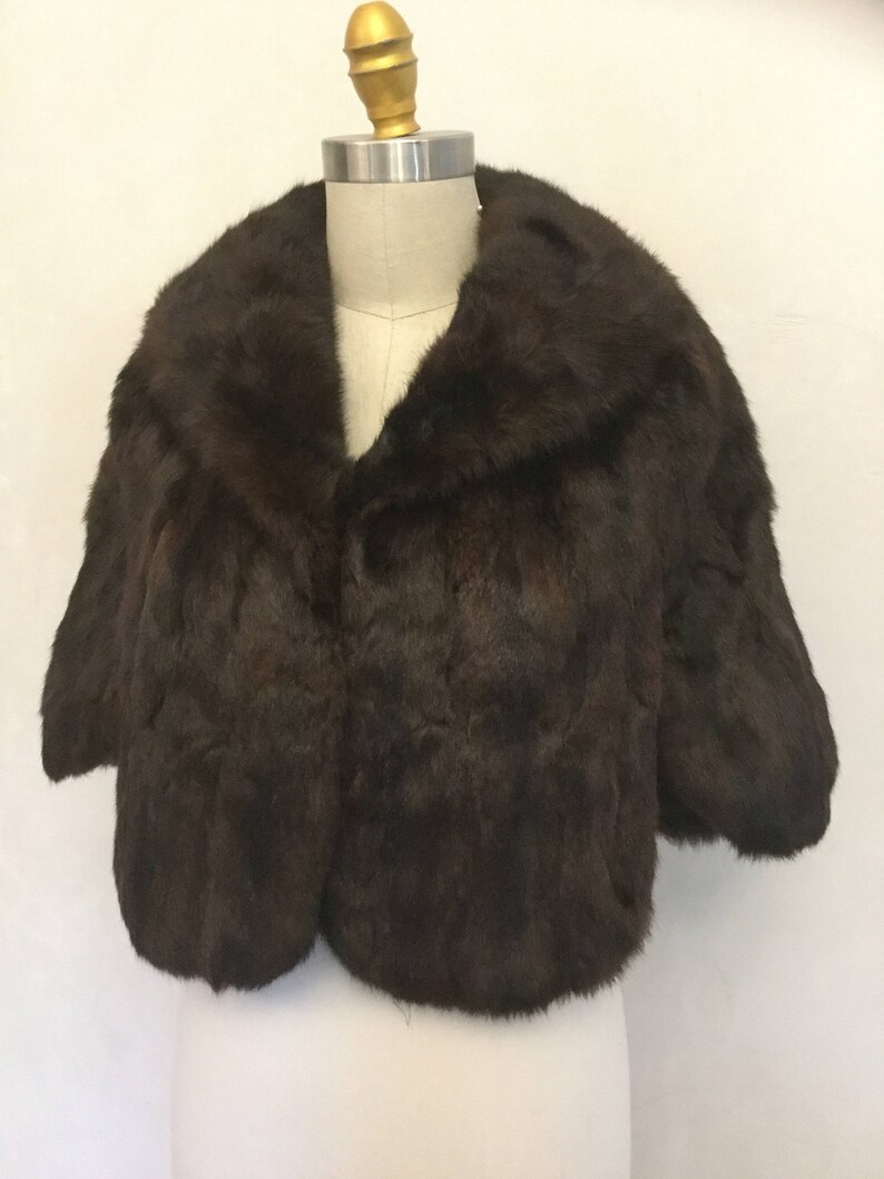 Vintage Fur Wrap. Caplet. Stole. 60's cocktail fur. Pin Up. glamour image 2