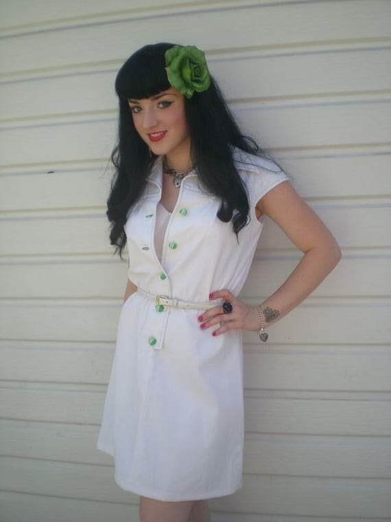 Vintage 60s White and Lime Green Cotton Day Dress