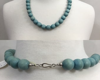ヴィンテージの天然木とターコイズのビーズネックレス - Etsy 日本