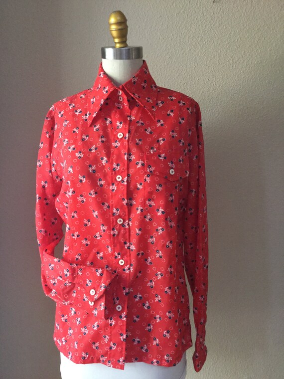 Red Rain Shirt, Vintage 70's floral Nylon Shirt, … - image 2
