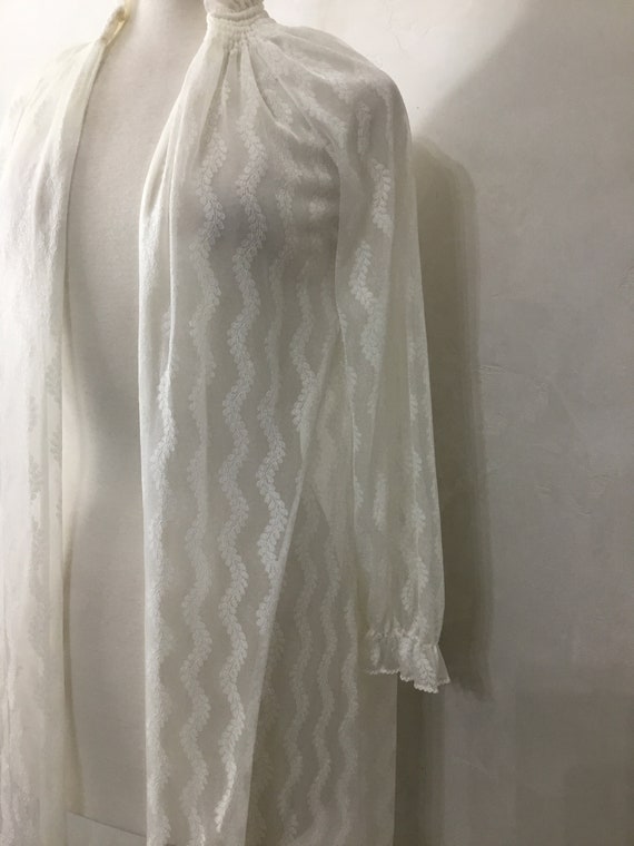 Vintage 60’s  White Sheer Robe.  Pin Up Lingerie S - image 4