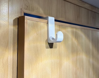 Gancho para batas para puerta de baño (diseñado para autocaravanas Escape, pero se adapta a cualquier puerta de 2,5 cm de grosor).