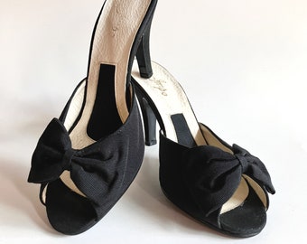 1983 Heiress black fabric high heel sandals with bows , size 6 1/2  Vintage open toe heel sandal retro