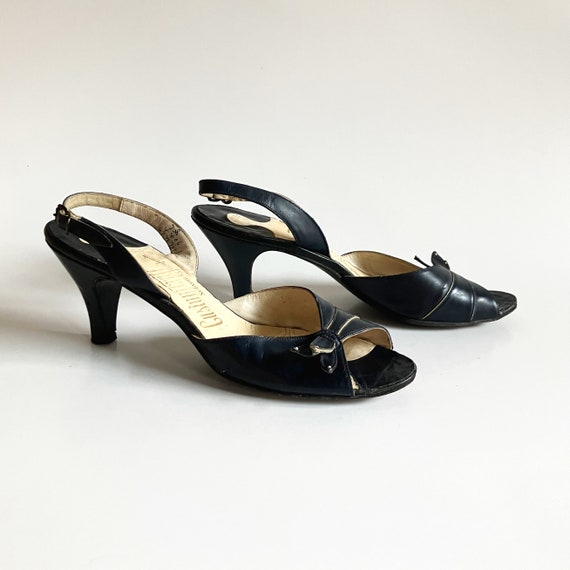 Vintage 40’s / 50’s navy blue leather peep toe he… - image 4