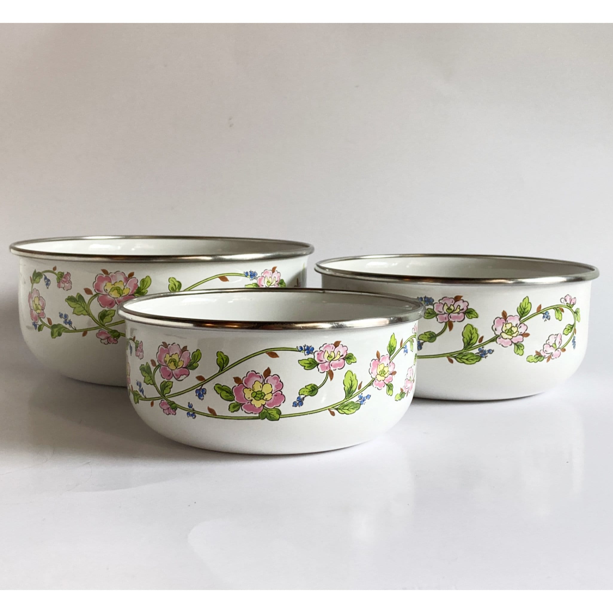 Vintage Kobe Porcelain Enamelware Mixing Bowl & Small Bowl with Lids - Set  of Two circa 1980s