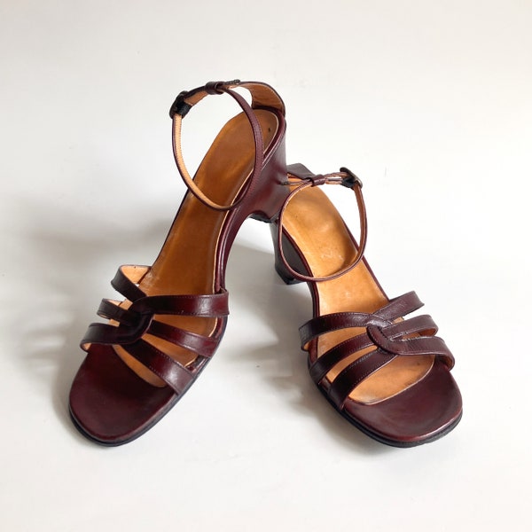 Escarpins à Compensés Etienne Aigner – Cuir Brun à Lanières – Taille 8.5 N (Étroite) – Occasion