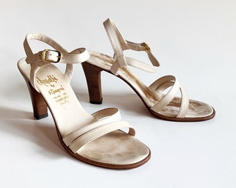 Vintage off white leather Amalfi strappy high heel sandals size 6 1/2 M shoes heels open toe retro summer