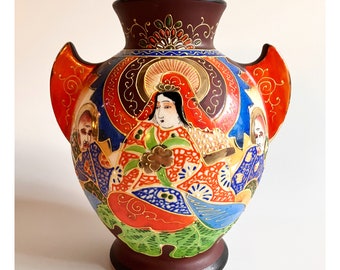 Vintage Japanese porcelain satsuma moriage ‘faces’ hand painted vase w metallic gold accents home decor faces retro hand painted