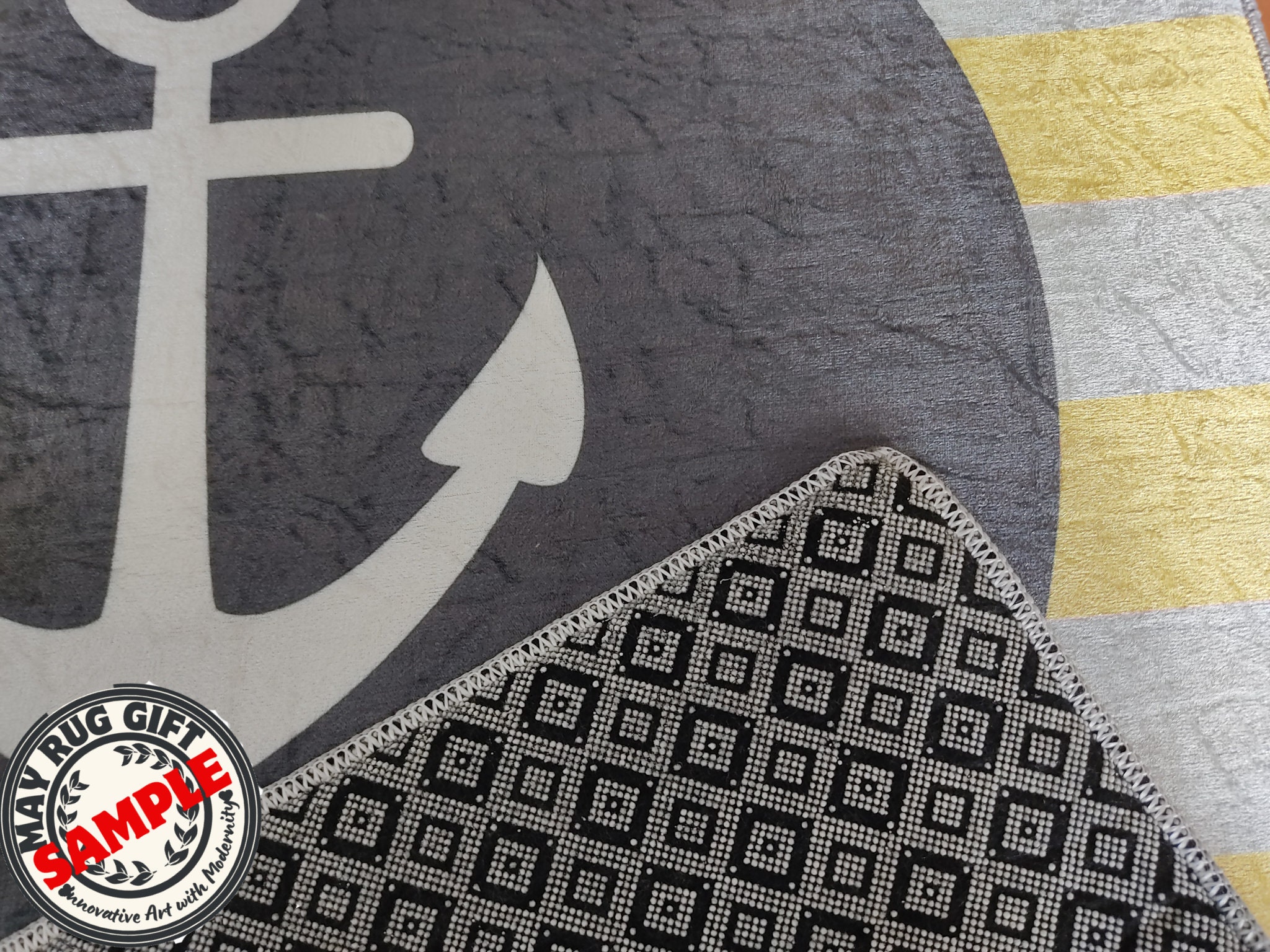 Luxury Rug Featuring Timeless High-fashion Patterns Rug Chic and ...
