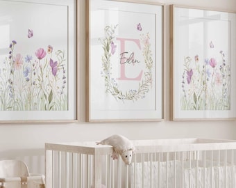 Set van 3 wanddecoraties met wilde bloemen voor de babykamer, gepersonaliseerd monogram, naamprints voor babymeisjes, bloemenweidedecoratie, gepersonaliseerde initialen voor peuterkamer