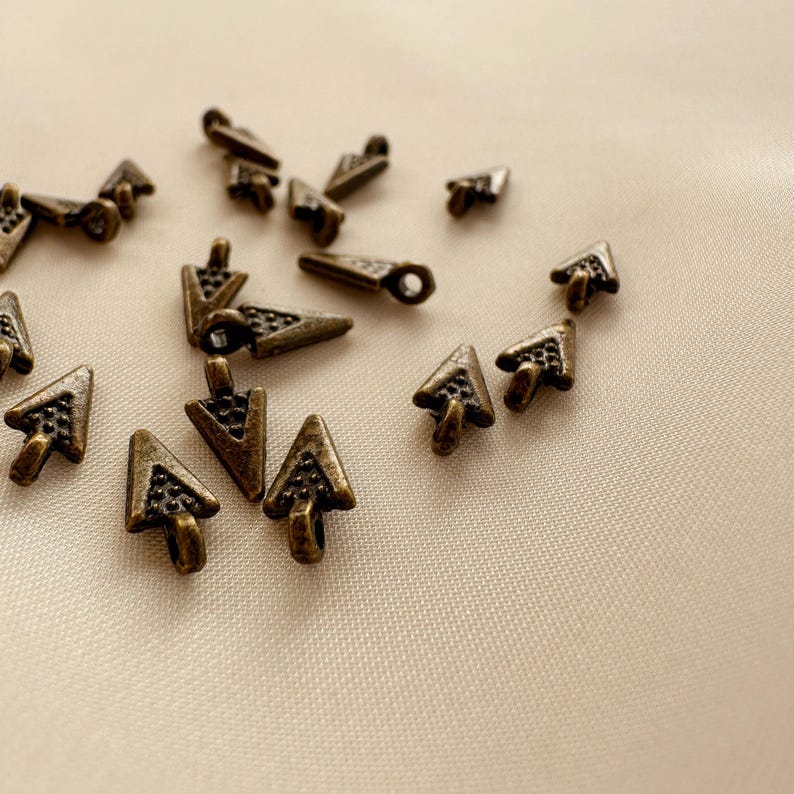 Antique Bronze Mini Arrow Charms X10, Small Ethnic Arrowhead Metal ...