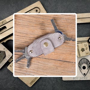 Fustellatura portachiavi in pelle, pelle fatta a mano, utensili per fustellatura artigianali in carta personalizzati, regali personalizzati per il padre