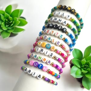 Pulseiras de miçangas para pedidos em massa, pulseiras com nomes personalizados para amigos e equipes, presentes de joias personalizados, pulseiras de amizade feitas à mão