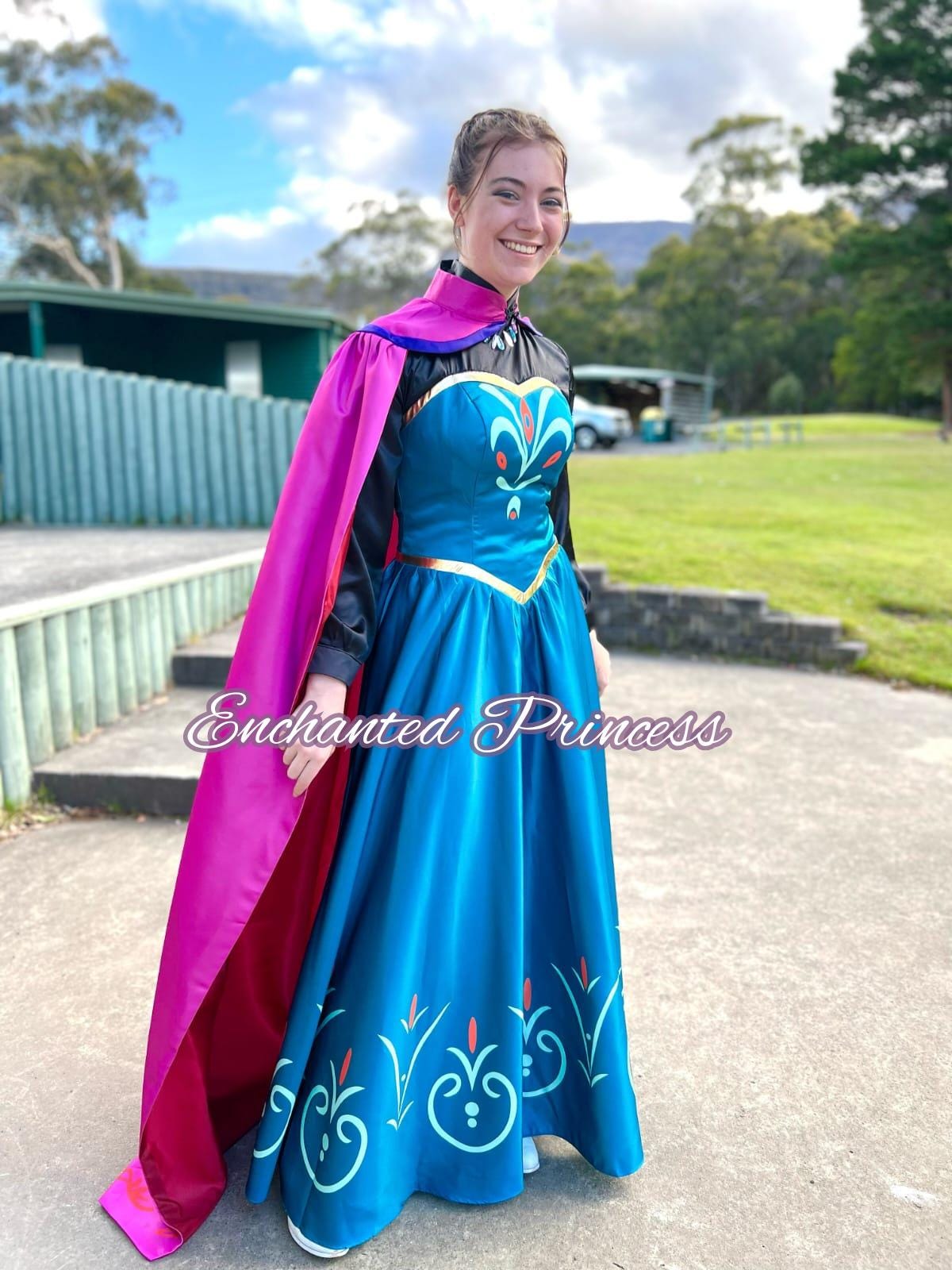 Adult Elsa Cape UK