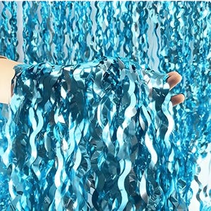 FRINGE CURTAIN Fondale in lamina di orpello ondulato e scintillante - Perfetto per feste di compleanno a tema sirena e squalo, celebrazioni sottomarine