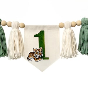 DIY Safari Animal Balloon Stack: Jungle Theme Party Decor Highchair banner
