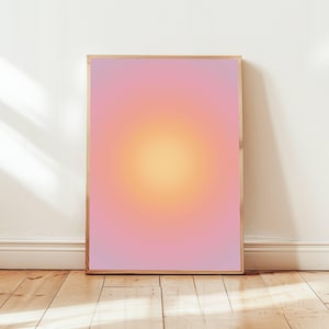 Stampe artistiche con gradiente di aura pastello per meditazione e consapevolezza. Decorazioni murali psichedeliche in rosa, arancione e giallo. Studio yoga. Spazio abitativo sereno.