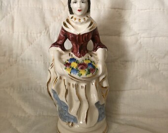 Hand Painted Colonial Ceramic Figurine: Spanish/Italian Decor (8 Inches)