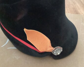 Vintage 1930s Flapper Hat: Jami Fur Cloche with Faux Jewel & Hat Box