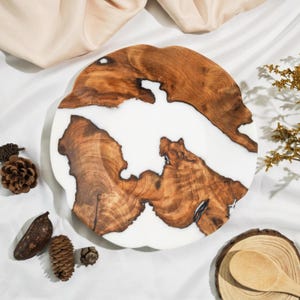 Epoxy & Olive Wood Cheese Board,Resin Charcuterie Board,Resin Wooden Tray,Round Pizza Board,Housewarming Gift,Christmas Gift