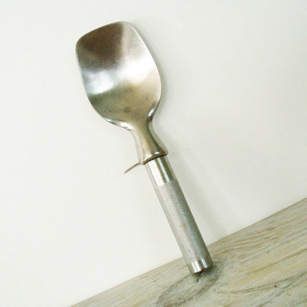 Antique Ice Cream Scoop Myers DeLux Dishing Spoon 1950s