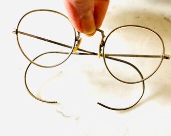 Gold Brown Clam Shell Leather Hard Case for Eyeglass Sunglasses Elder Glasses.