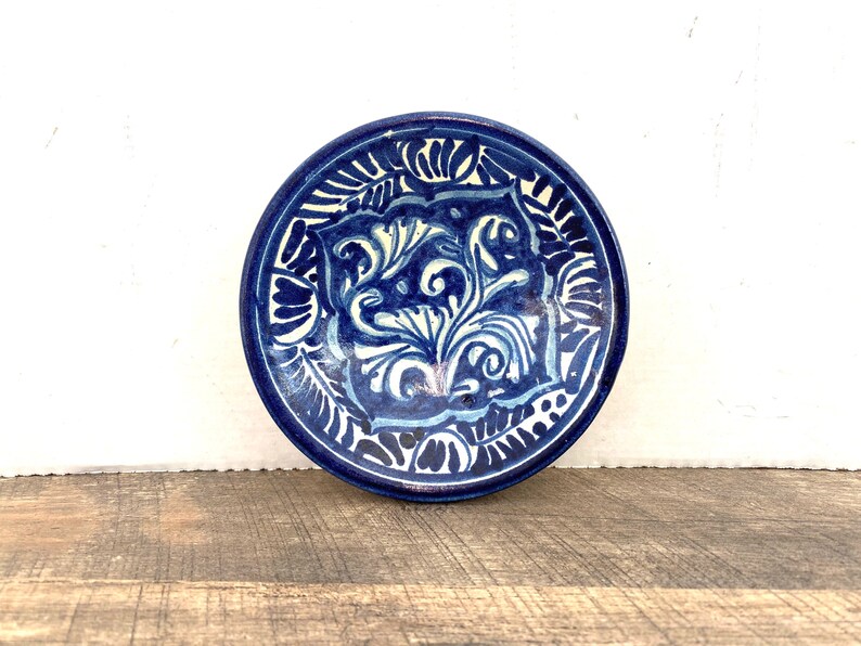 Vintage pottery dish plate handpainted Vintage Blue and white small decorative dish