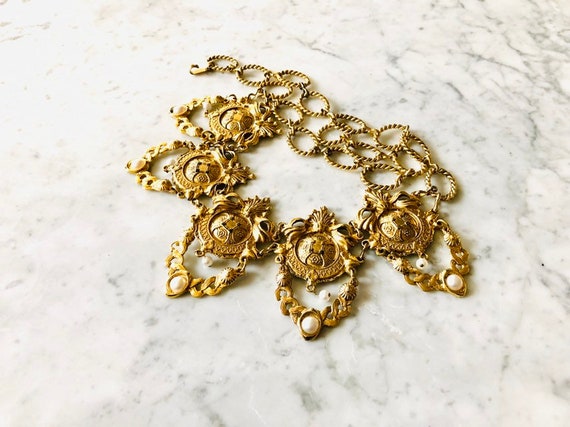 BELT VINTAGE 80's Gold Metal Belt medallions Total