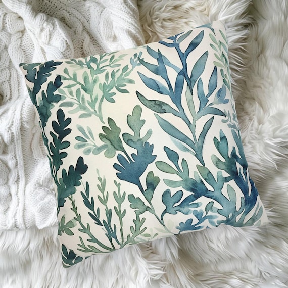 Salbei grüne und blaue Koralle Dekokissen, Wohnzimmer Akzent quadratische Kissen, Strandhaus Kissenbezug, neues Zuhause Geschenk, Küstenkissenbezug