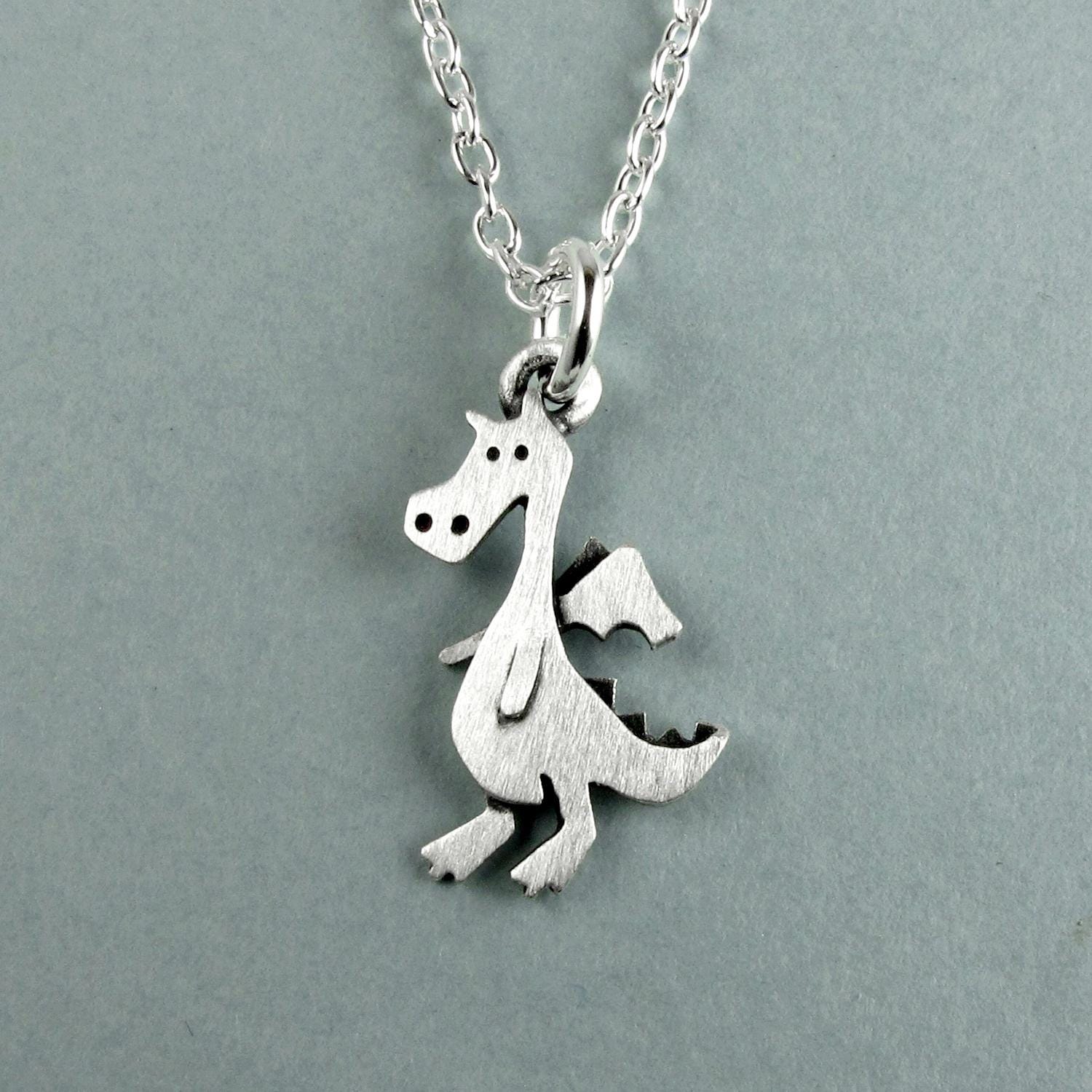 Collana Con Drago E Pietra Portafortuna Ottobre – Ciondolo In Argento 925 Con Tormalina Rosa, Regalo Per Amanti Dei Draghi